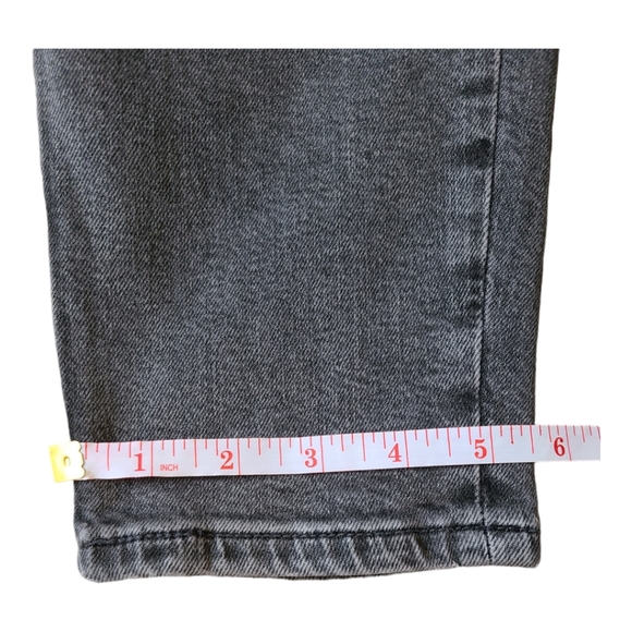 Levi's - Picture 3 of 4